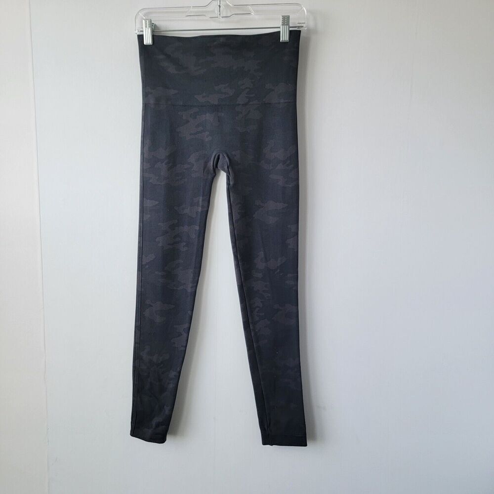 spanx camo Look At Me Now Seamless Legging size‎ M